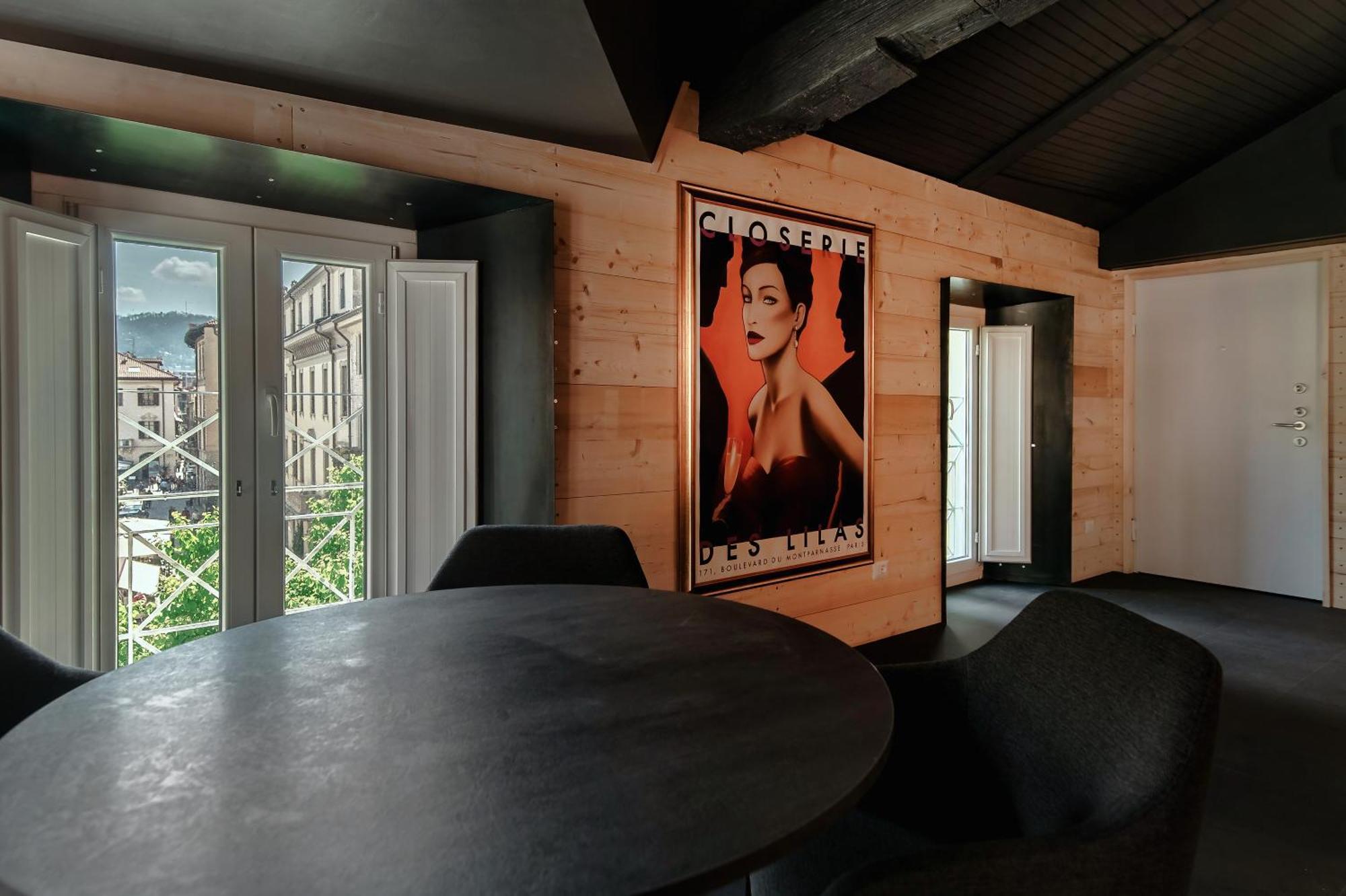 Apartamento Fitzgerald Building - The House Of Travelers Como Habitación foto